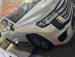 تۆیۆتا لاند کروزەر